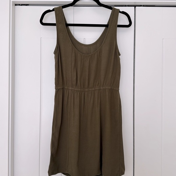Olive Green Sleeveless Sun Dress - Picture 4 of 6